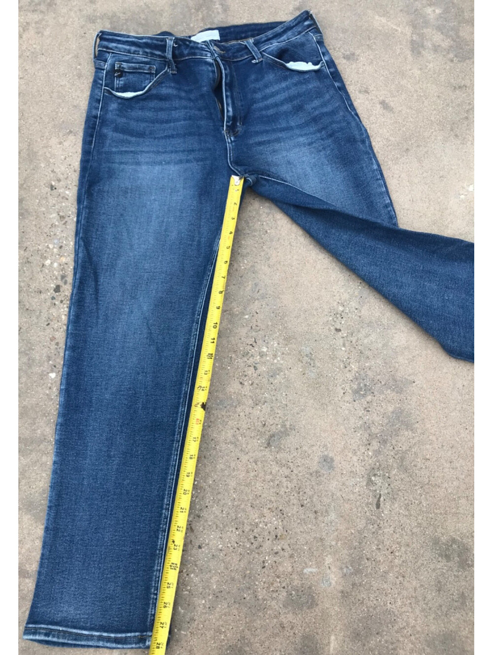 Carlin KanCan Blue Denim Jeans 15/31 Medium Wash Lite Fade on Thighs and Butt - Picture 9 of 11